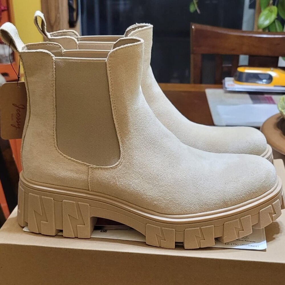 🆕Women Chelsea Lug Sole-9620-beige Synthetic leather Ankle Elastic Band Boot